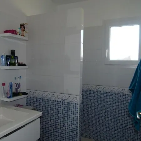 בית נופש Maison Familiale A Longeville-sur-mer, Proche Et Commerces, Terrasse Et Jardin Cloture - Fr-1-336-78 לונגוויל-סור-מר