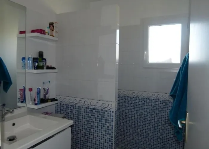 בית נופש Maison Familiale A Longeville-sur-mer, Proche Et Commerces, Terrasse Et Jardin Cloture - Fr-1-336-78 לונגוויל-סור-מר